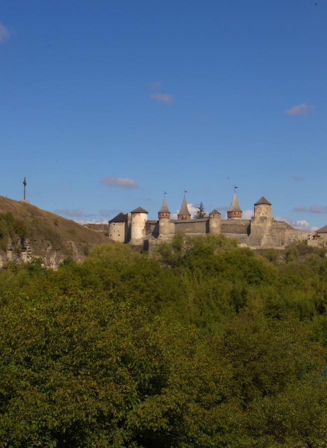 Smotrytska Vezha Hotel Kamianets Podilskyi Bagian luar foto