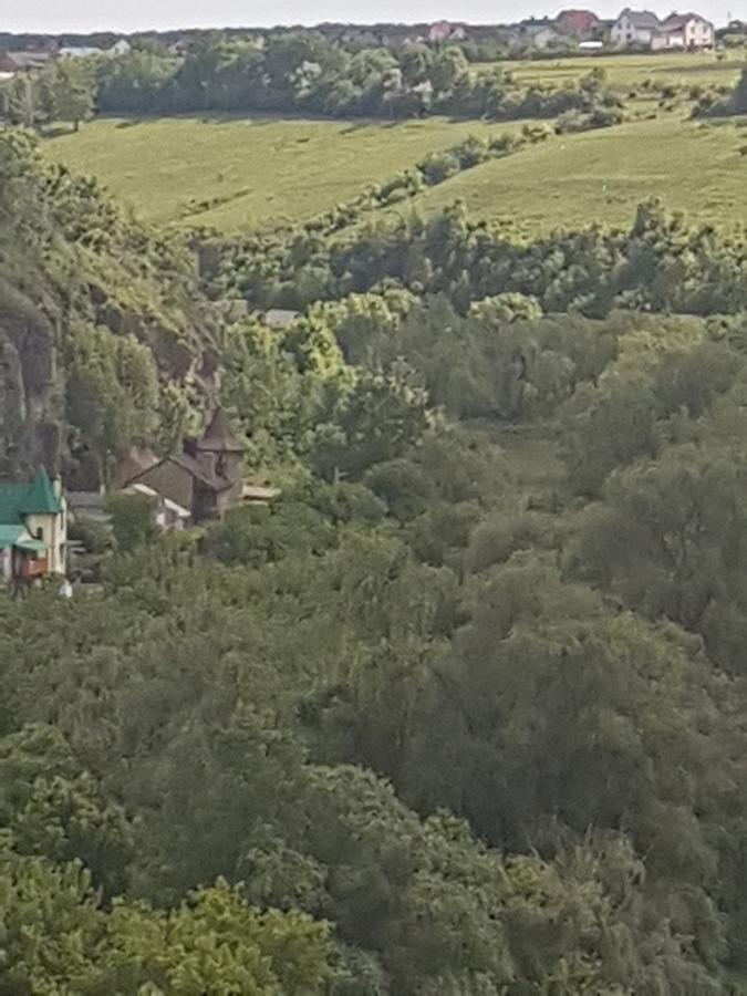 Smotrytska Vezha Hotel Kamianets Podilskyi Bagian luar foto